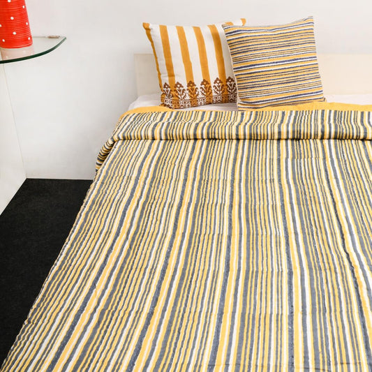Premium Double Bed Quilt - Grey Vine