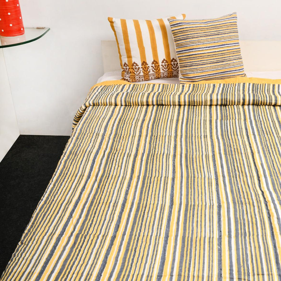 Premium Double Bed Quilt - Grey Vine